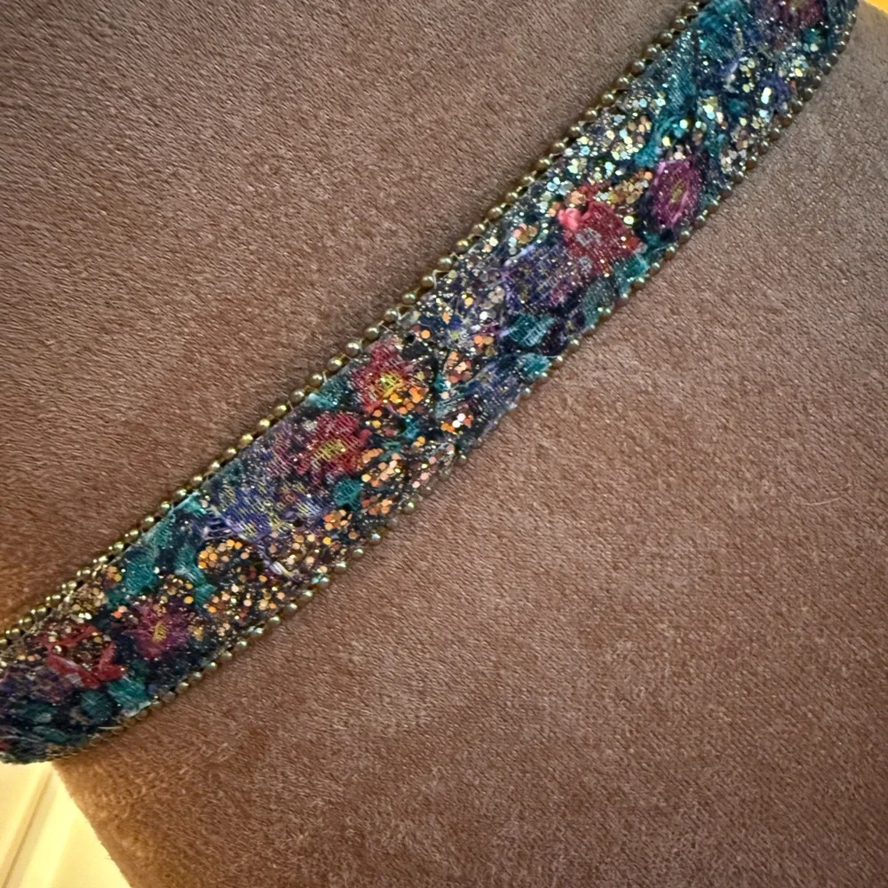 Floral Patterned Glitter Sparkle Belt with Gold Buckle Jewel tone